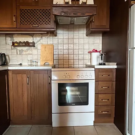 Orpheus House Apartment